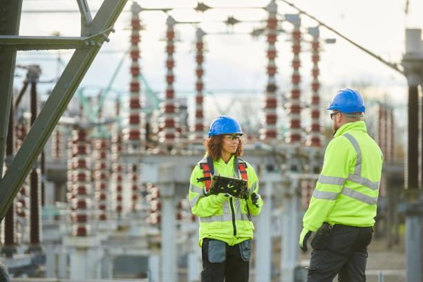 Best Electrical Contractors for Businesses  in Mahnomen, MN